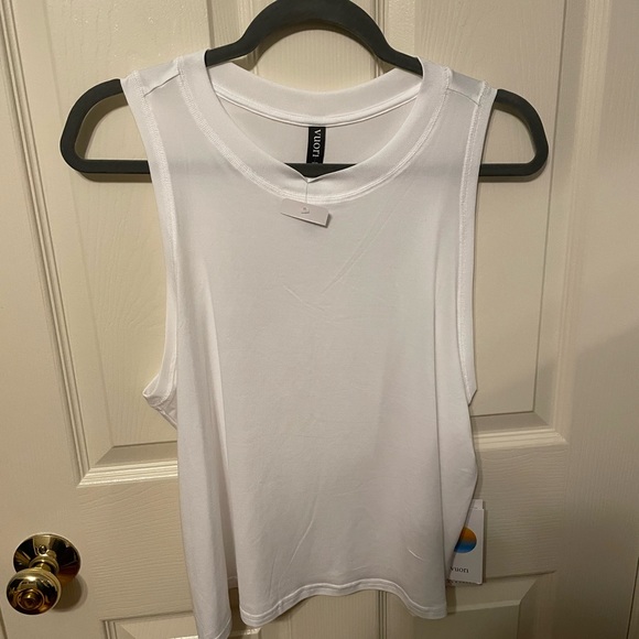 Vuori Tops - NWT Vuori Strato Tech Tank White XL